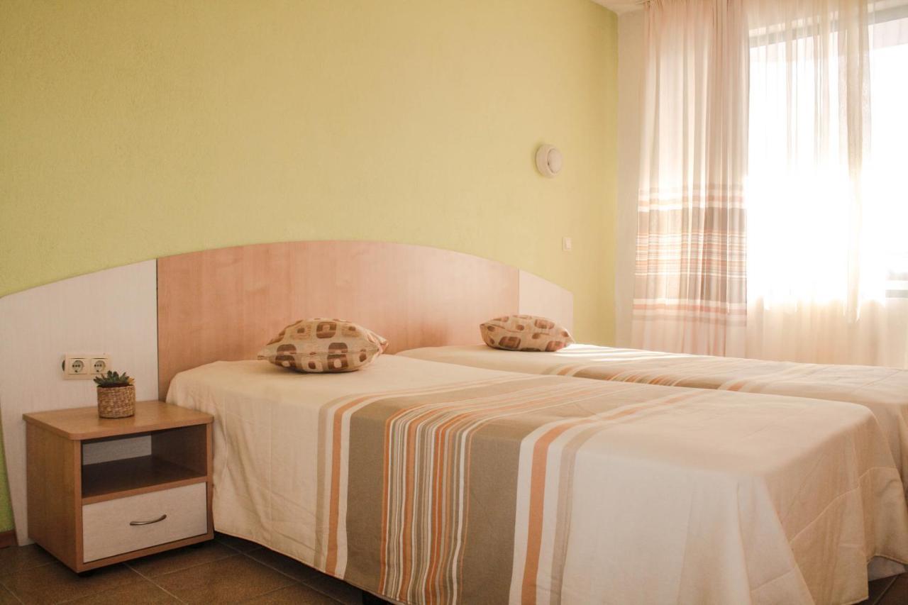 Alba Family Club Hotel Приморско Екстериор снимка