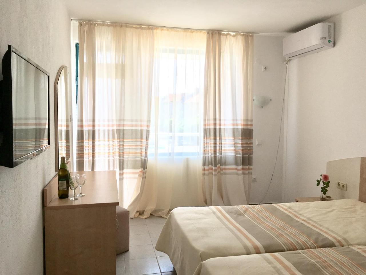 Alba Family Club Hotel Приморско Екстериор снимка