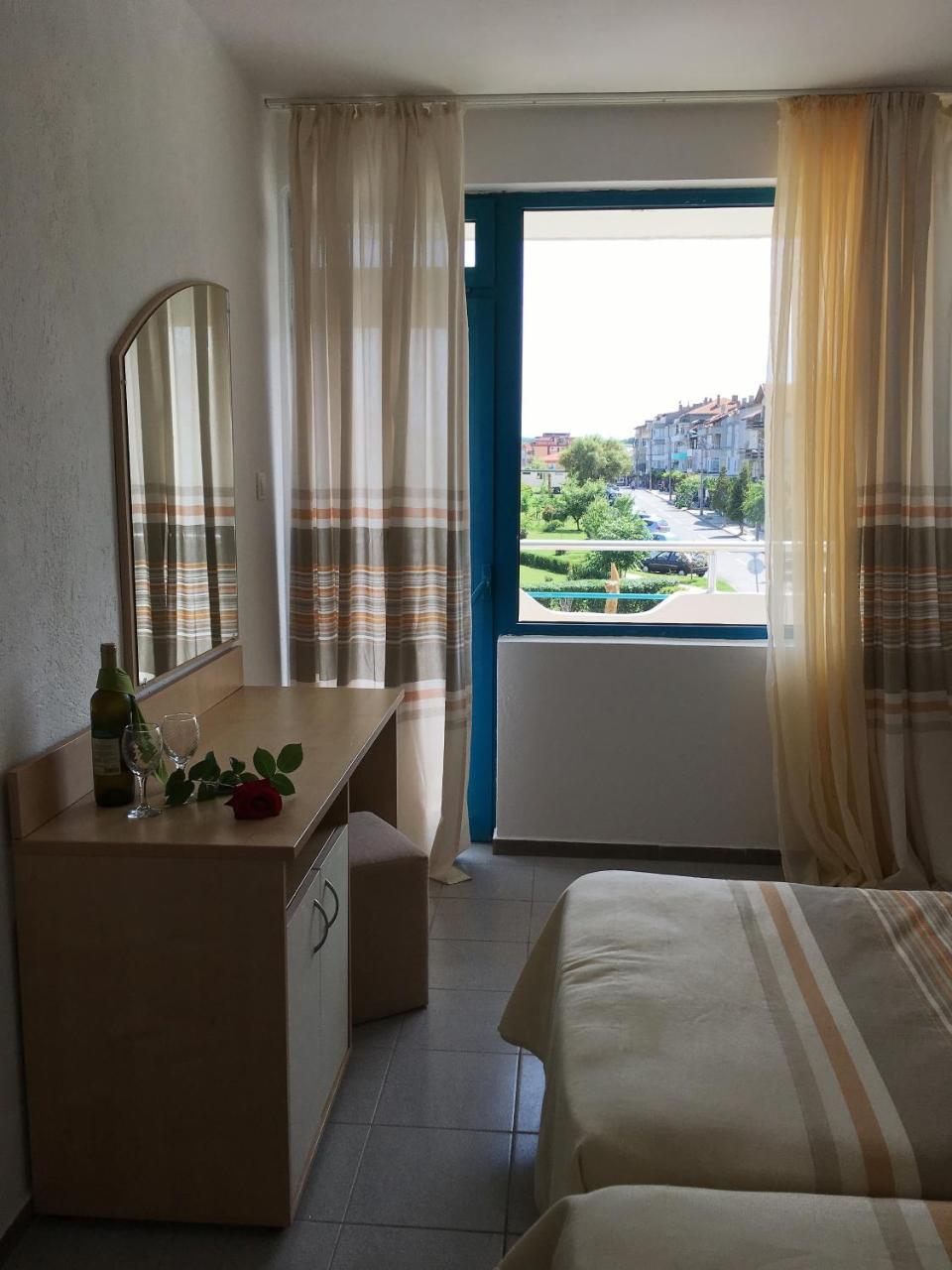Alba Family Club Hotel Приморско Екстериор снимка