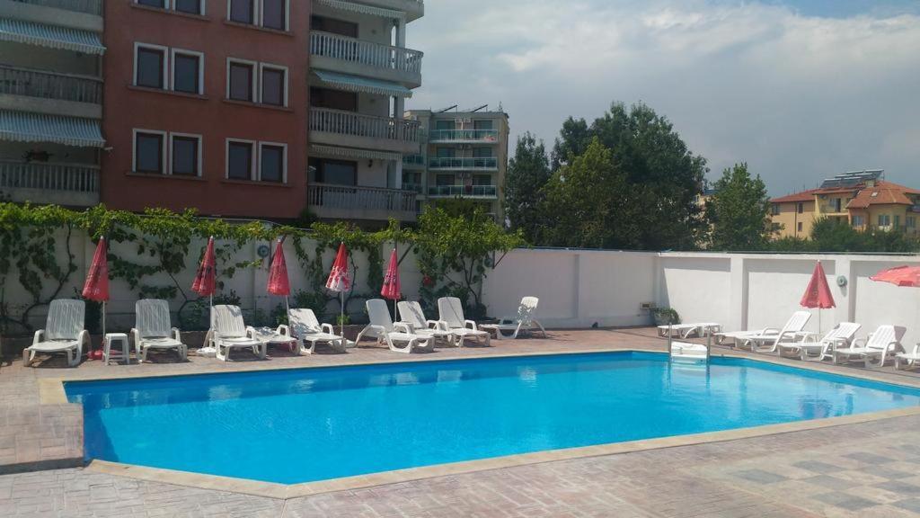 Alba Family Club Hotel Приморско Екстериор снимка
